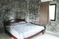 Yoji House and Cafe Hotels in Doi Lo District