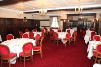 Petwood Hotel - breakfast