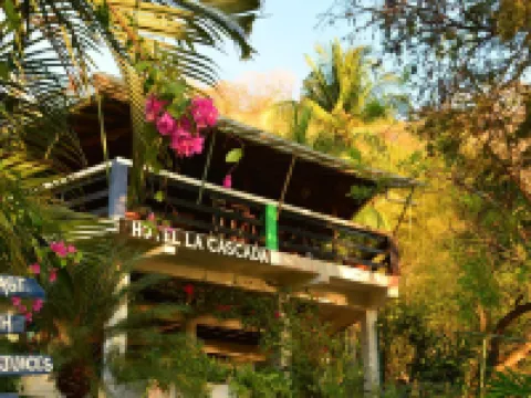 Hotel la Cascada Hotels in Montezuma