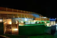 Lake View Suites