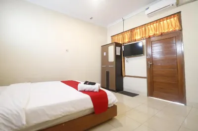 RedDoorz Plus @ Jalan Parangtritis 2 Hotels in Bangunharjo