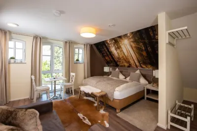Landgasthof zur Sonne Hotels in Lauingen