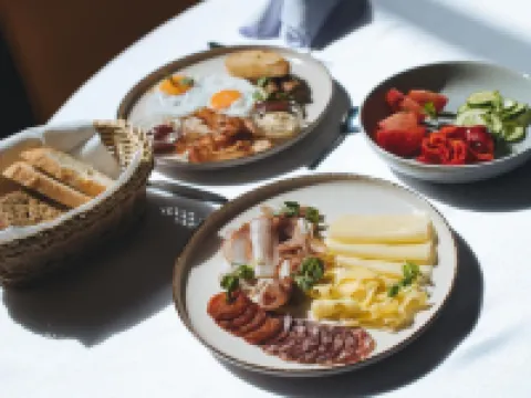 Imola Hotel Platan Hotels in Eger