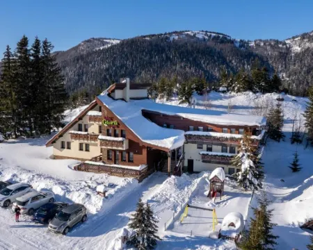 格洛麗亞別墅 班斯卡－比斯特里察酒店