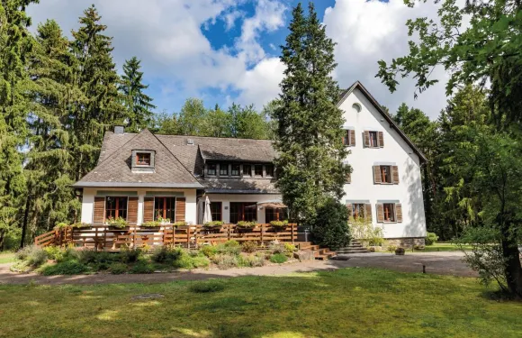 紐博格林瓦爾德酒店