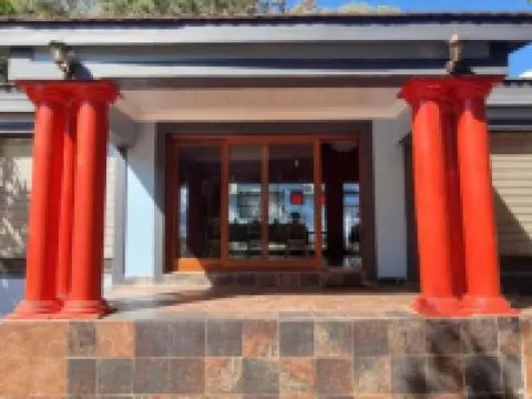 TEE CEE奇妙旅館 塔巴津比酒店