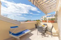 Petrovac Bay Apartments Hotels in Petrovac