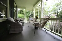 Stay At Jimmy's Hotels in West Windsor