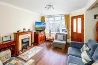 Steve's Place Hotels in Hinckley