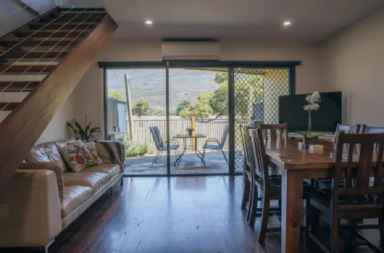 Halls Gap Escape Townhouses Hotel a 