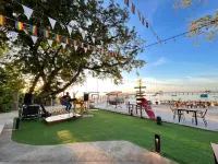 Centara Sonrisa Residences & Suites Sriracha Hotels near Wat Phan Sadet Nok