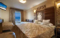 Hotel Agni on the Beach - Parvekkeita