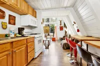 Sunrise Cottage #1800 - Pet friendly