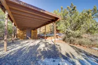 Mountain-View Deck: Bright Sedona Home - Maalaistalo