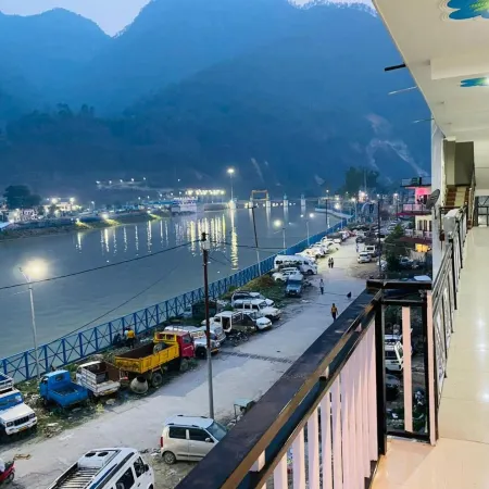 Hotel Lake View Paradise