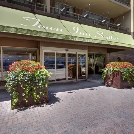 Town Inn Suites Hotel