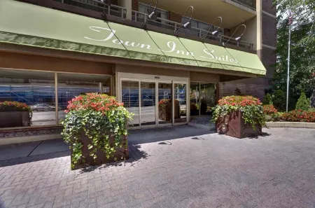 Town Inn Suites Hotel