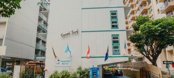 Polynesian Hostel Beach Club Hotels in Honolulu