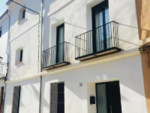 Gomez Rooms Hotels in Costera