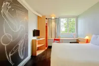 Ibis Poitiers Beaulieu Отели в г. Дьене