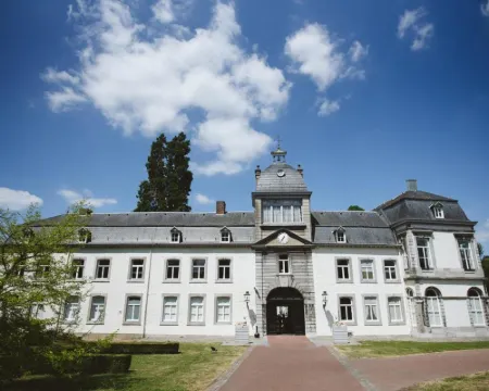 ブイテンプラーツ ヴァエスハーテルト マーストリヒトのホテル