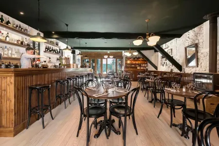 Urban Style Hotel des Carmes Отели в г. Сент-Этьен-де-Карла