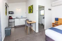 Tidewater Motel & Tourist Park Hotel di Coromandel