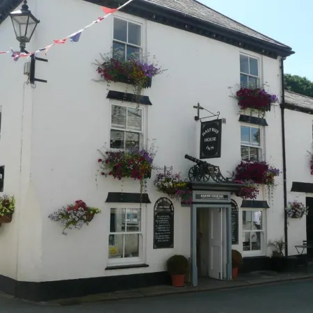 Halfway House Inn