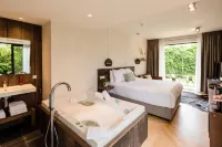 Van Heeckeren Hotel Hotels in Buren