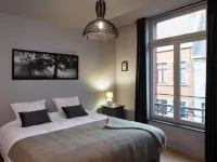 La Petite Histoire gîtes-appartements Hôtels à : Ath