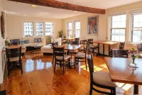 Harborside Inn - Desayuno