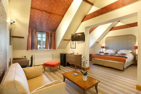 Auberge du Bon Laboureur Отели в г. Блере