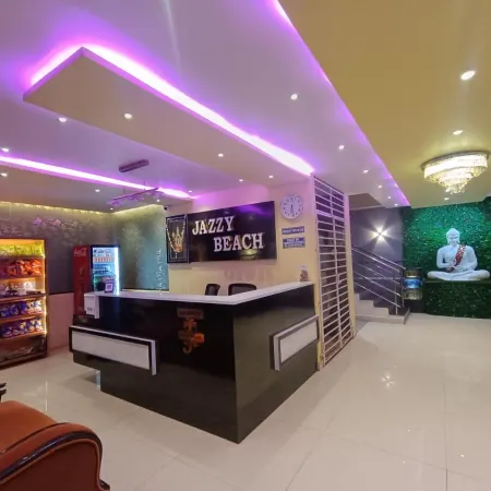 Jazzy Beach Guest House Отели рядом с достопримечательностью «Пляж Рама-Кришна»