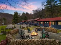 Green Acres Retreat Hotels in Deposit