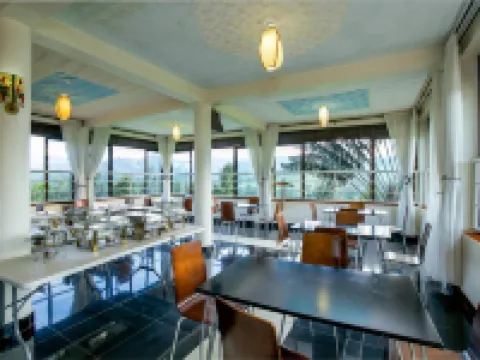 The Crested Crane Bwindi Hotel Hotels in Kinkiizi