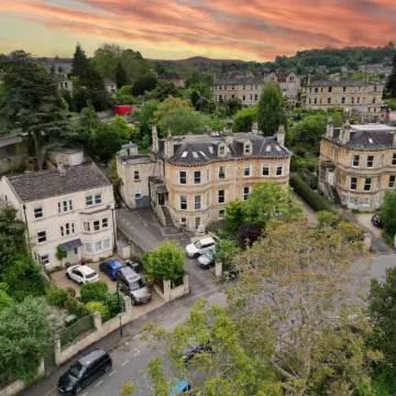 Dorian House Boutique B&B - Free Parking!