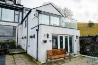 Waterhead Bath Suites