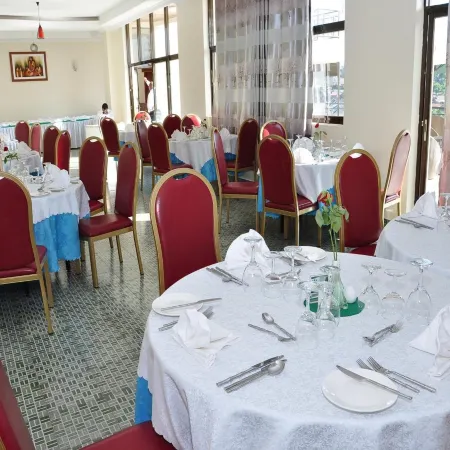 Five To Five Hotel