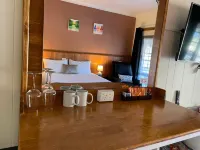 Highway Motor Inn - Balkon