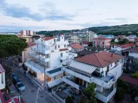 Manè Boutique Hotel