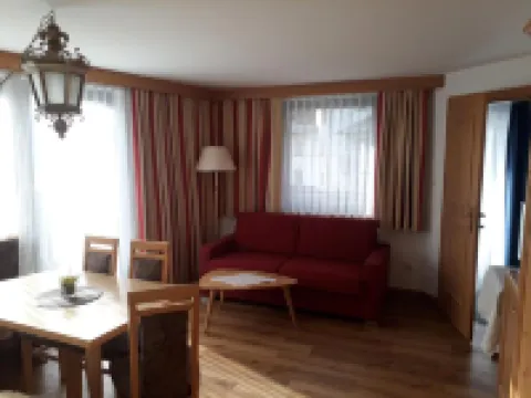 Hotel Garni Alpenruh-Micheluzzi Hotels in Serfaus