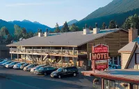 Antler Inn Hotels near Oxbow Bend