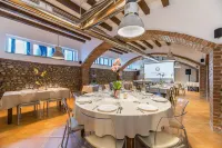 Stejarii Resort Hotels in Ineu