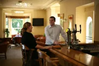 Best Western Plus Buxton Lee Wood Hotel - ที่มีบาร์