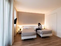 Hotel Las Terrazas Hotels in Alfoz de Quintanaduenas