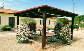 Residence Terra Dei Santi Country House