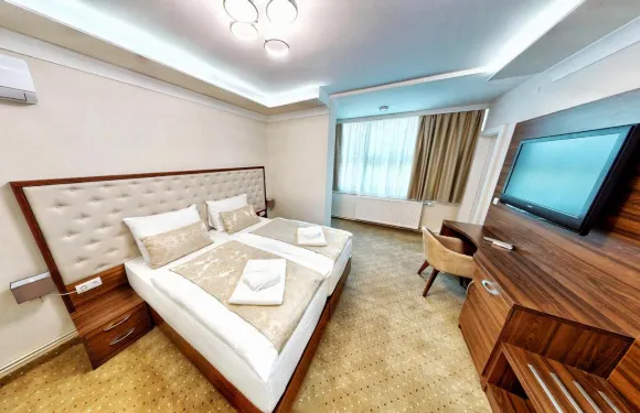 旅行者98號酒店