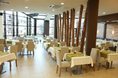 Aspen Golf and Ski Resort Отели в г. Разлог