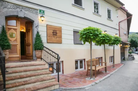 Apartments Hiša Pod Gradom Hotels in Ljubljana