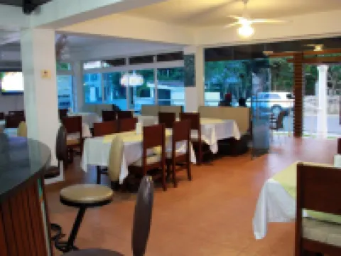 アントン リーフ ソスアのホテル